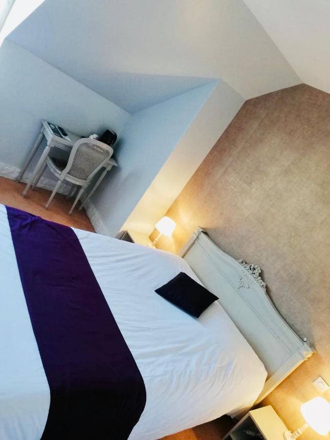 Le Cheval Blanc Hotel Jargeau Екстериор снимка