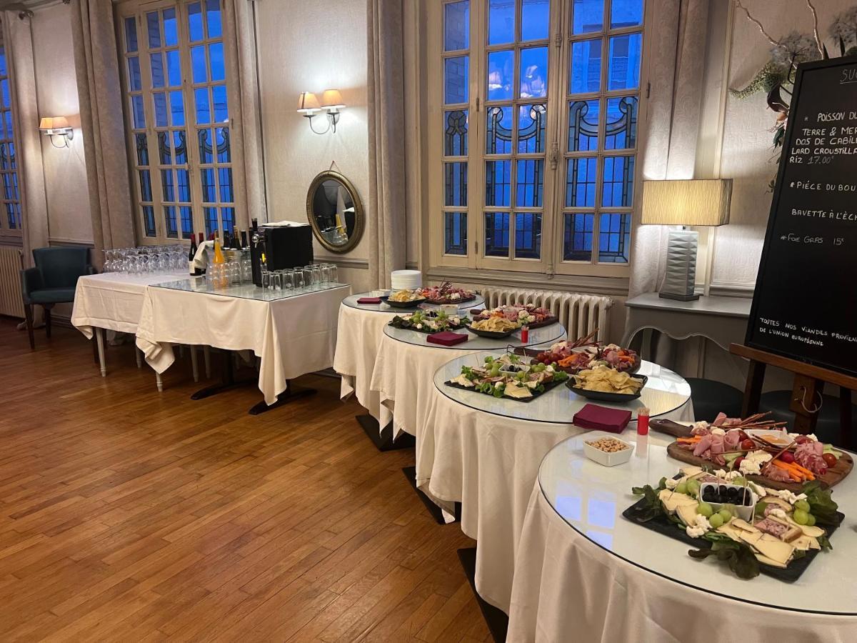 Le Cheval Blanc Hotel Jargeau Екстериор снимка