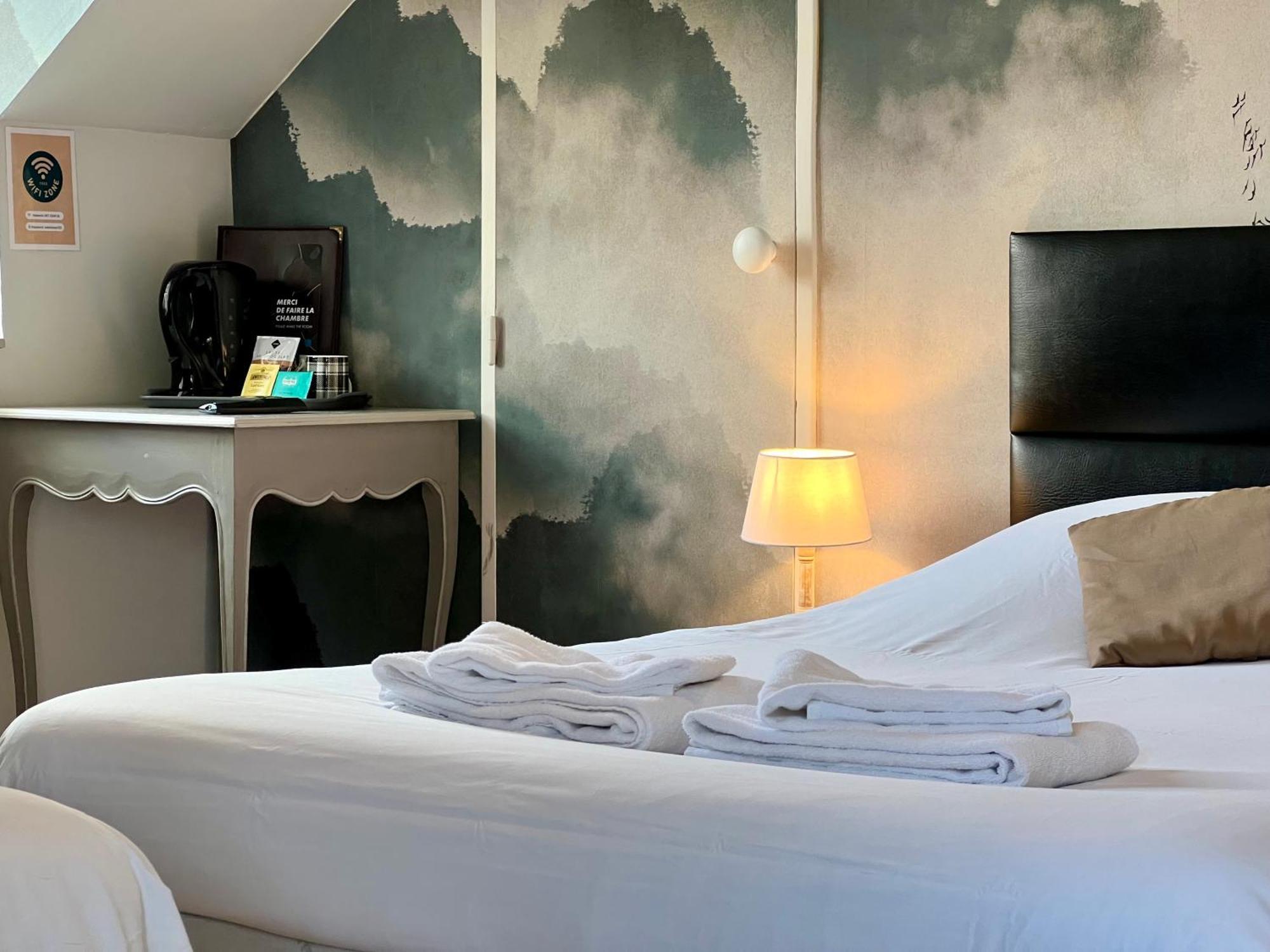 Le Cheval Blanc Hotel Jargeau Екстериор снимка