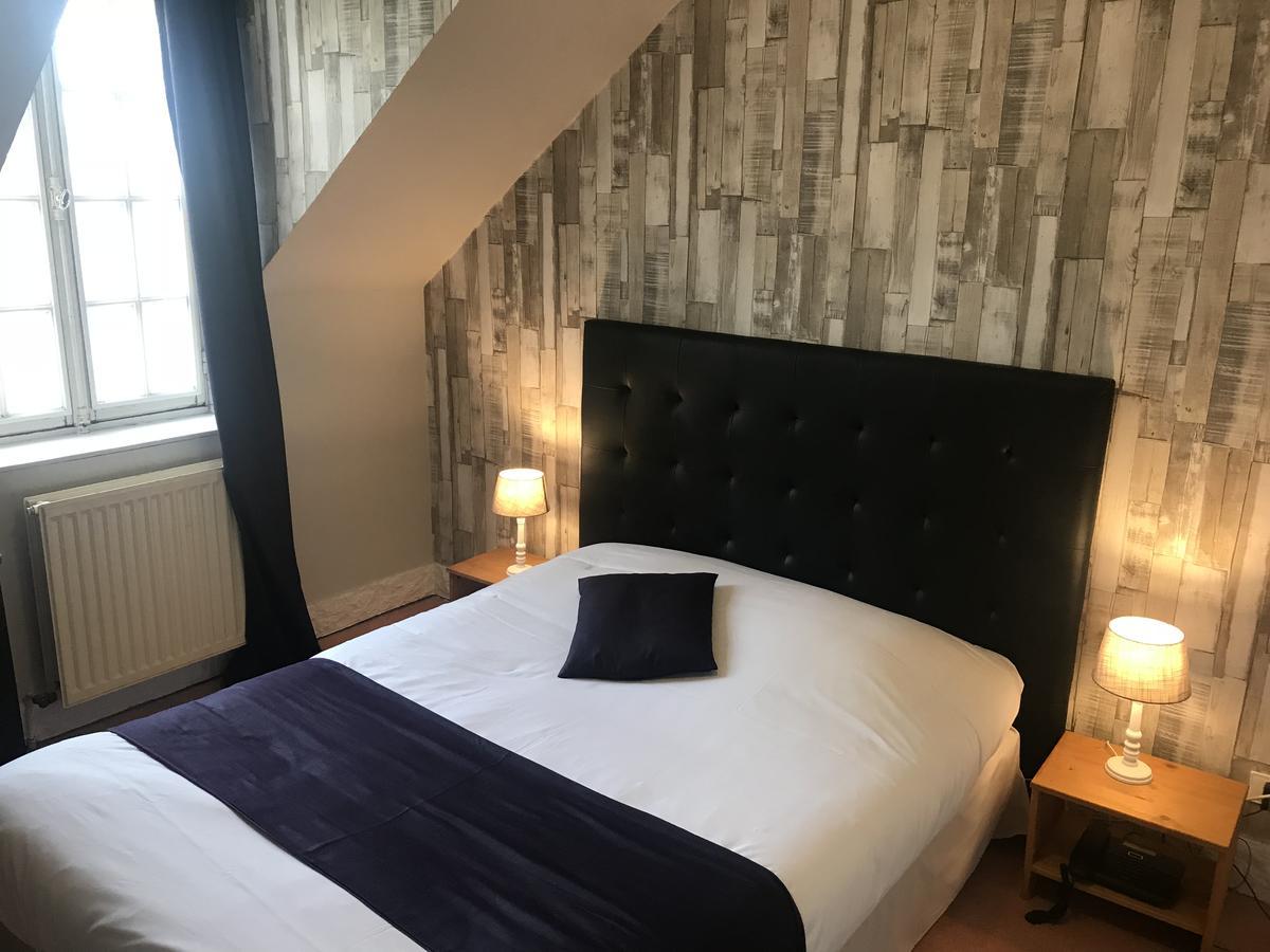 Le Cheval Blanc Hotel Jargeau Екстериор снимка