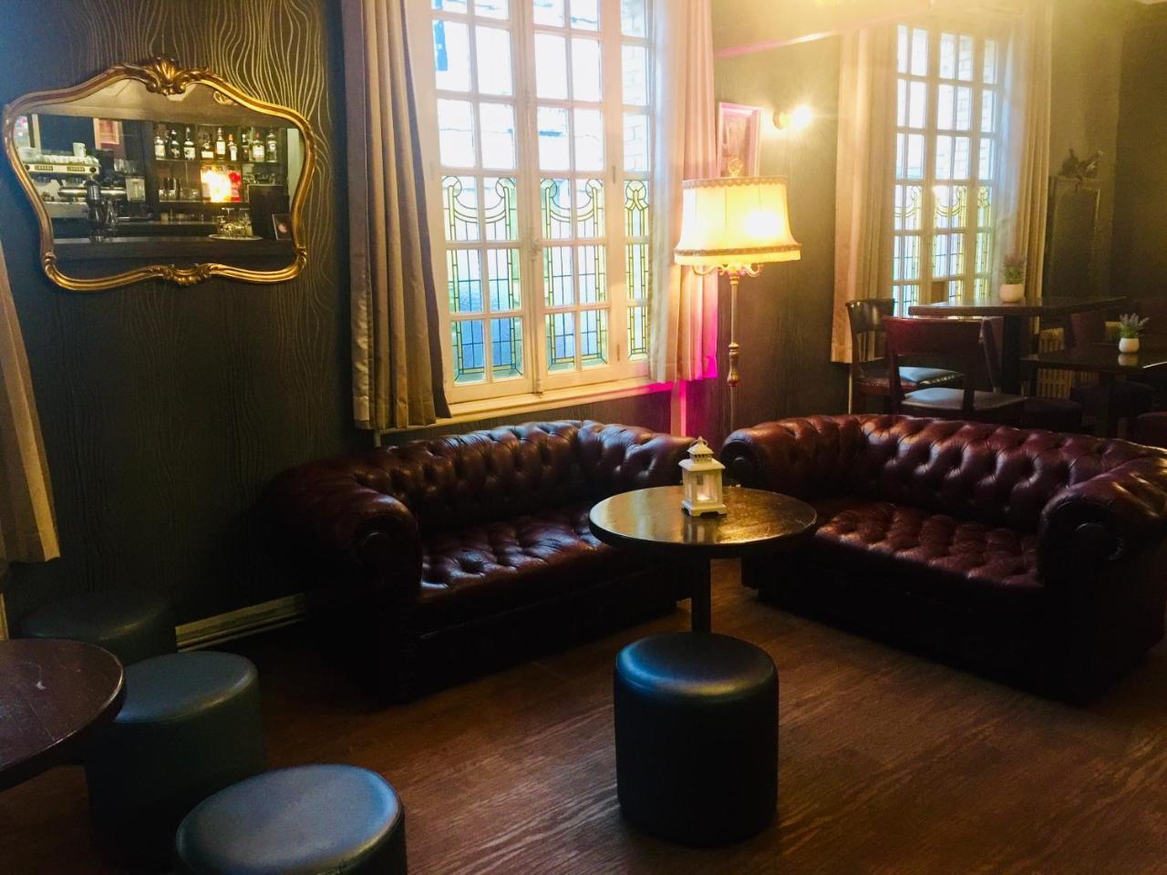 Le Cheval Blanc Hotel Jargeau Екстериор снимка
